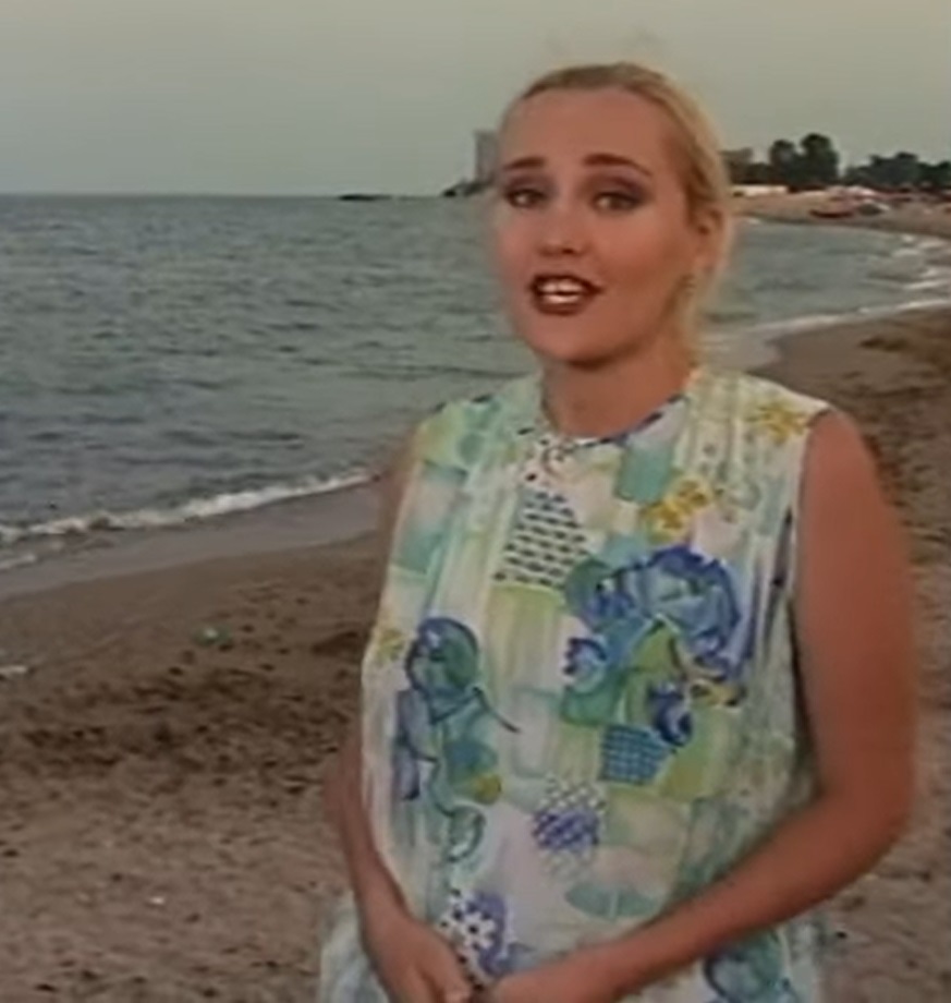 Imagini de arhivă cu Elena Lasconi. Cum arăta înaintea anilor 2000, când era corespondent PRO TV