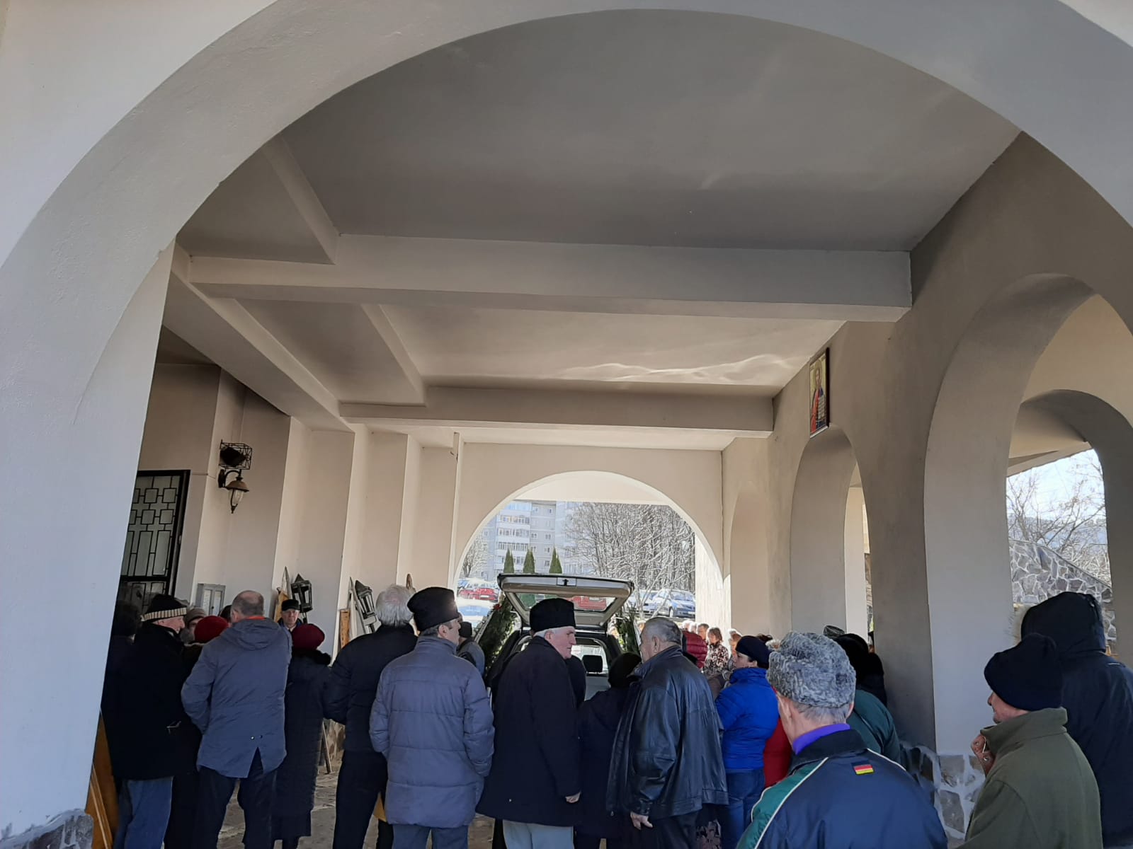 Viața ca un canon a ”mamei medicale”. Directoarea ucisă de soț în spital trăia în teroare de 27 de ani, dar la serviciu zâmbea și era blândă cu toată lumea