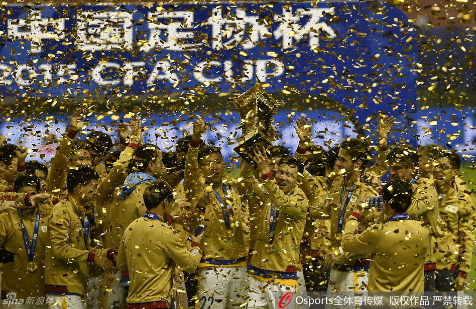 Dan Petrescu și Marius Constantin au cucerit Cupa Chinei. ^”Bursucul”, al doilea trofeu stagional / FOTO&VIDEO