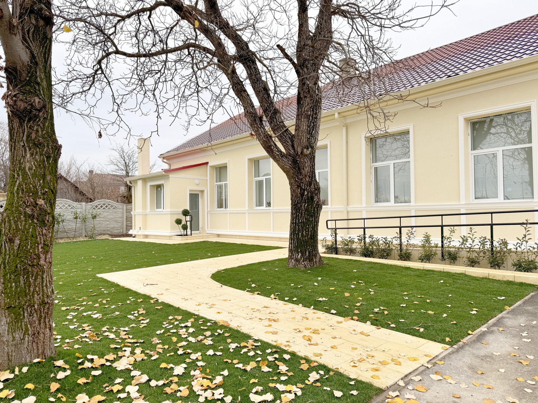 Comuna unde părinții din Oradea își înscriu copiii la școală: „Merită această navetă”