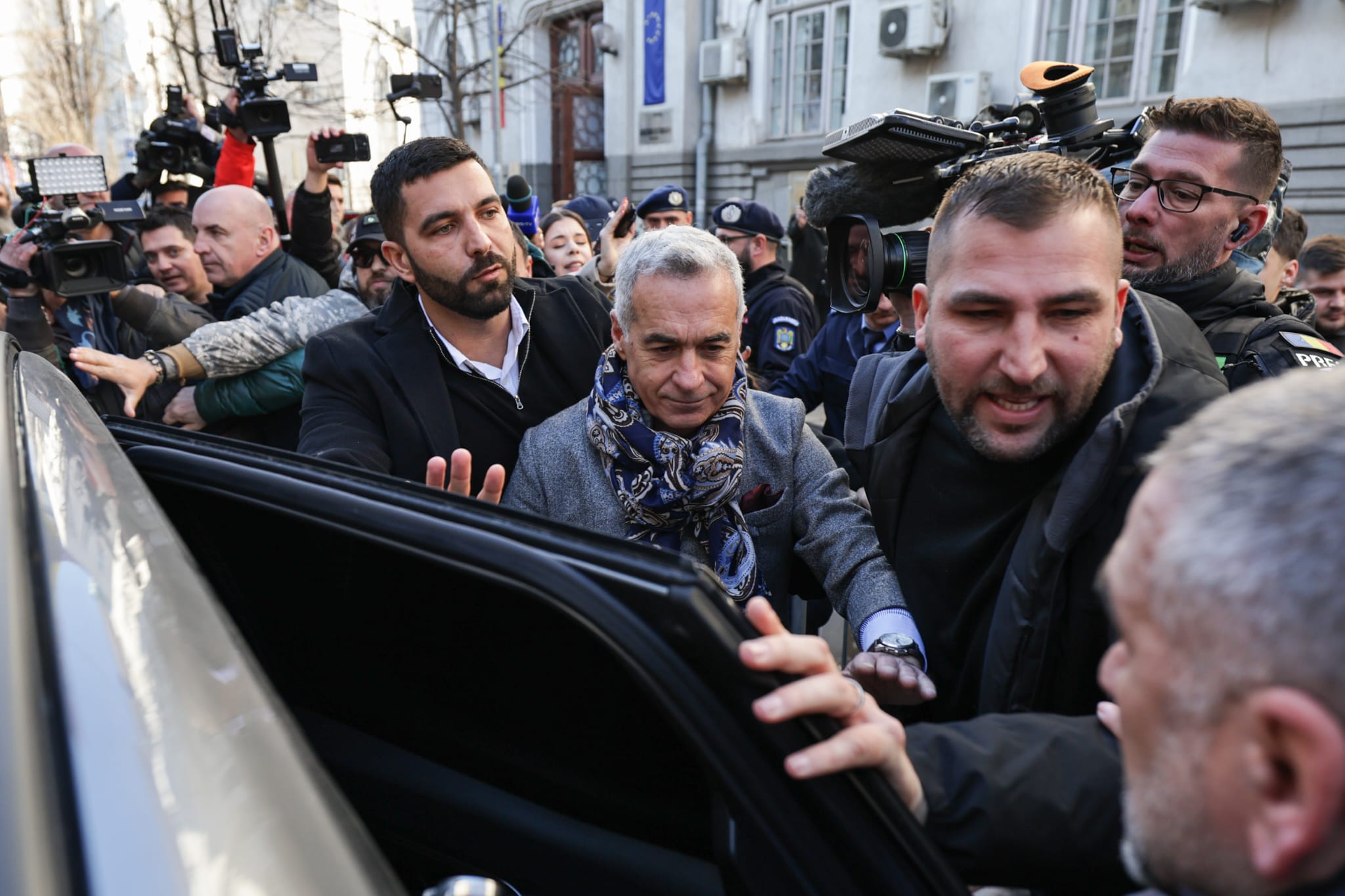 Călin Georgescu află mâine dacă scapă de controlul judiciar: „Sunt foarte încrezător”