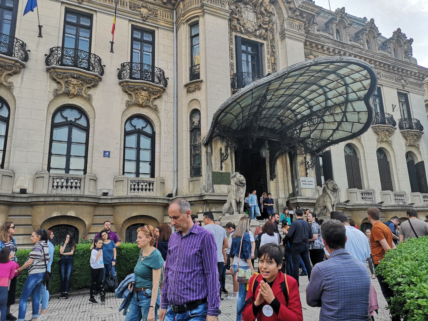 FOTO | Cum a fost la Noaptea Muzeelor 2019: Bucureștenii au ieșit din case pentru a vizita cele mai importante obiective culturale