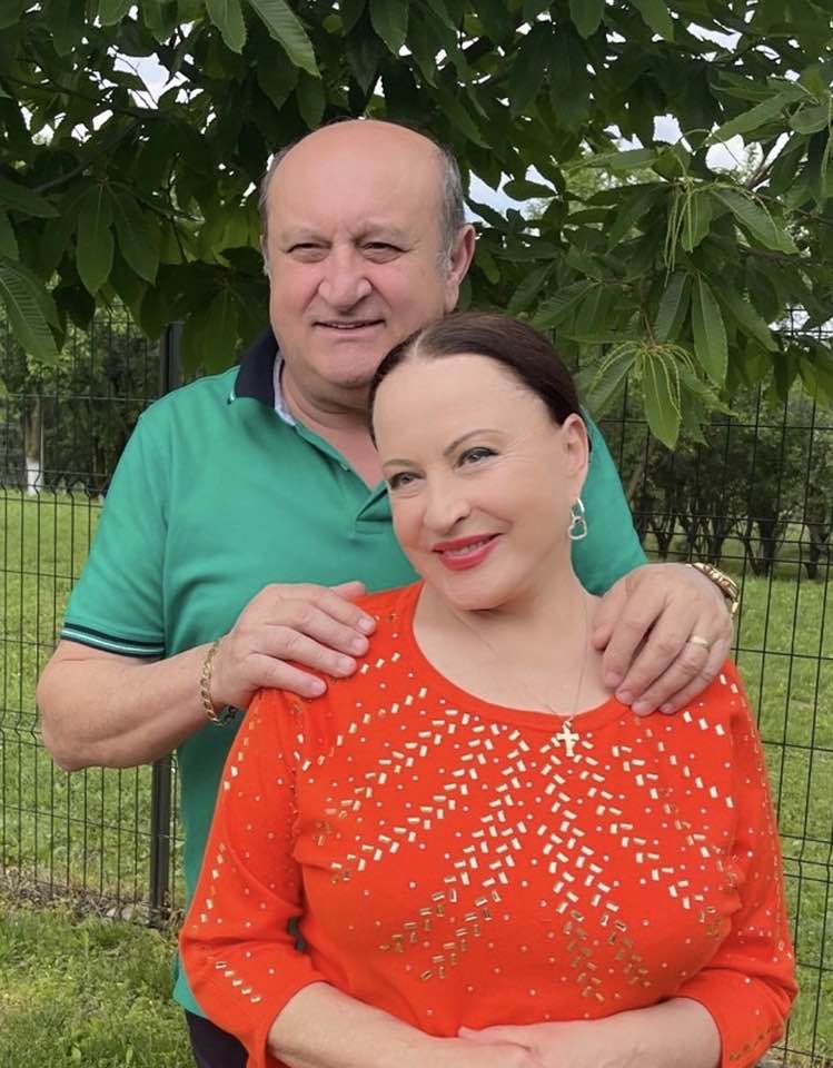 Maria Dragomiroiu împlinește astăzi 70 de ani. Imagini rare cu familia artistei de muzică populară. „Va fi o zi specială”