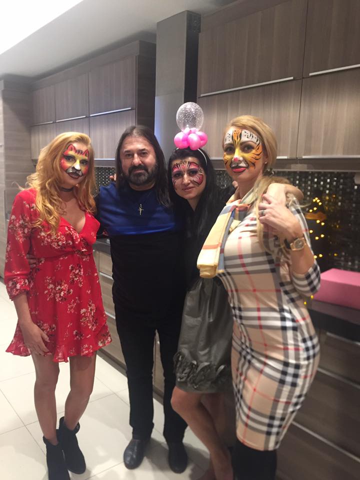 FOTO EXCLUSIV  Totul despre viața lui Gheorghe Gheorghiu în Las Vegas. O ”arde” ca la 20 de ani!