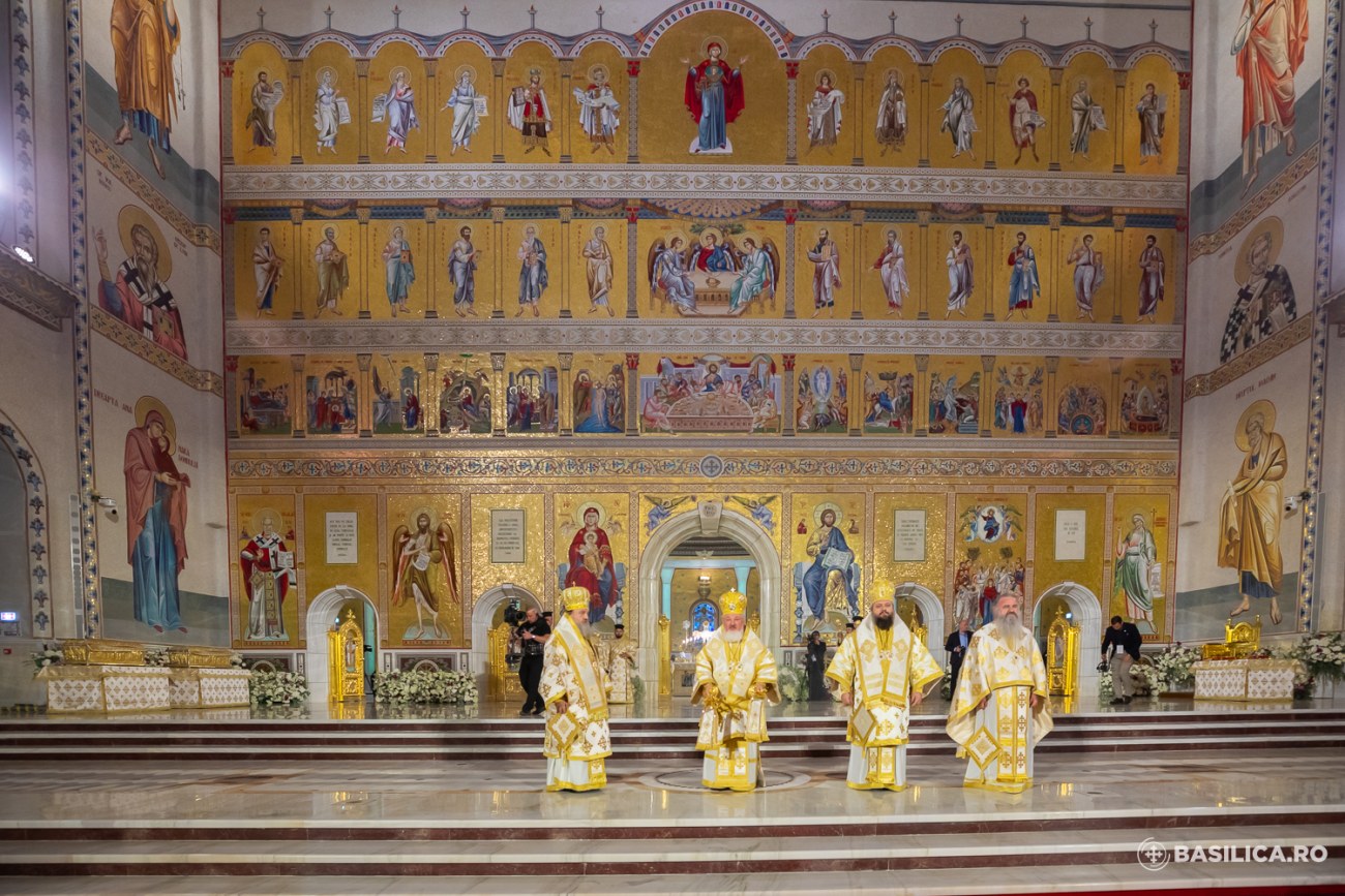 Cum arată Catedrala Mântuirii Neamului în interior. Imagini transmise de Biserica Ortodoxă, pentru că presa a fost interzisă