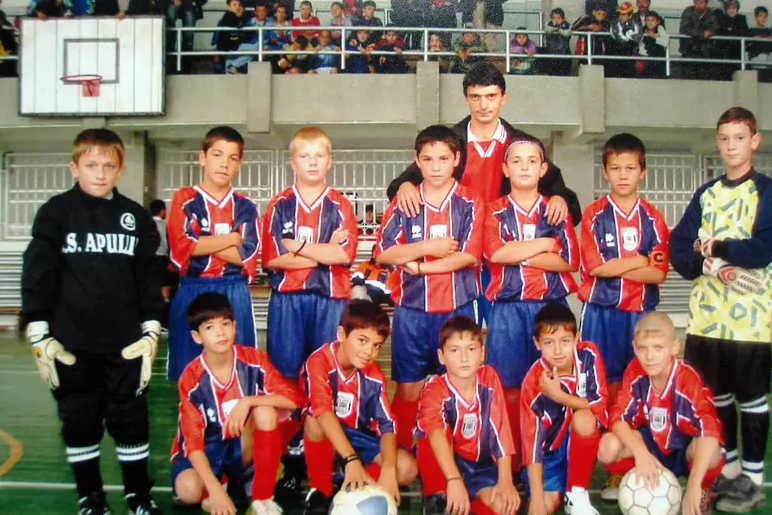 Povestea lui Nicolae Stanciu, eroul României din meciul cu Ucraina. A fost „Mister Boboc”, mama l-a dus la fotbal, la 16 ani era să-și piardă piciorul. „Nicu vorbește cu mingea”
