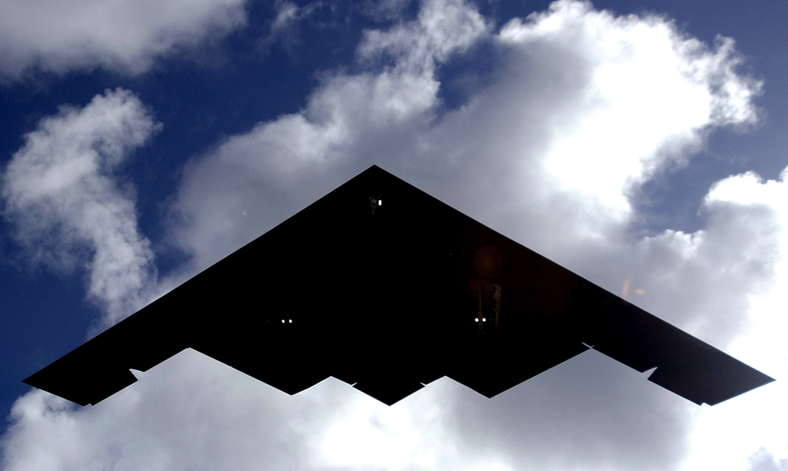 Donald Trump amenință din nou Iranul cu bombardierele nucleare americane B-2: „Nu cred că vor să suporte consecințele”