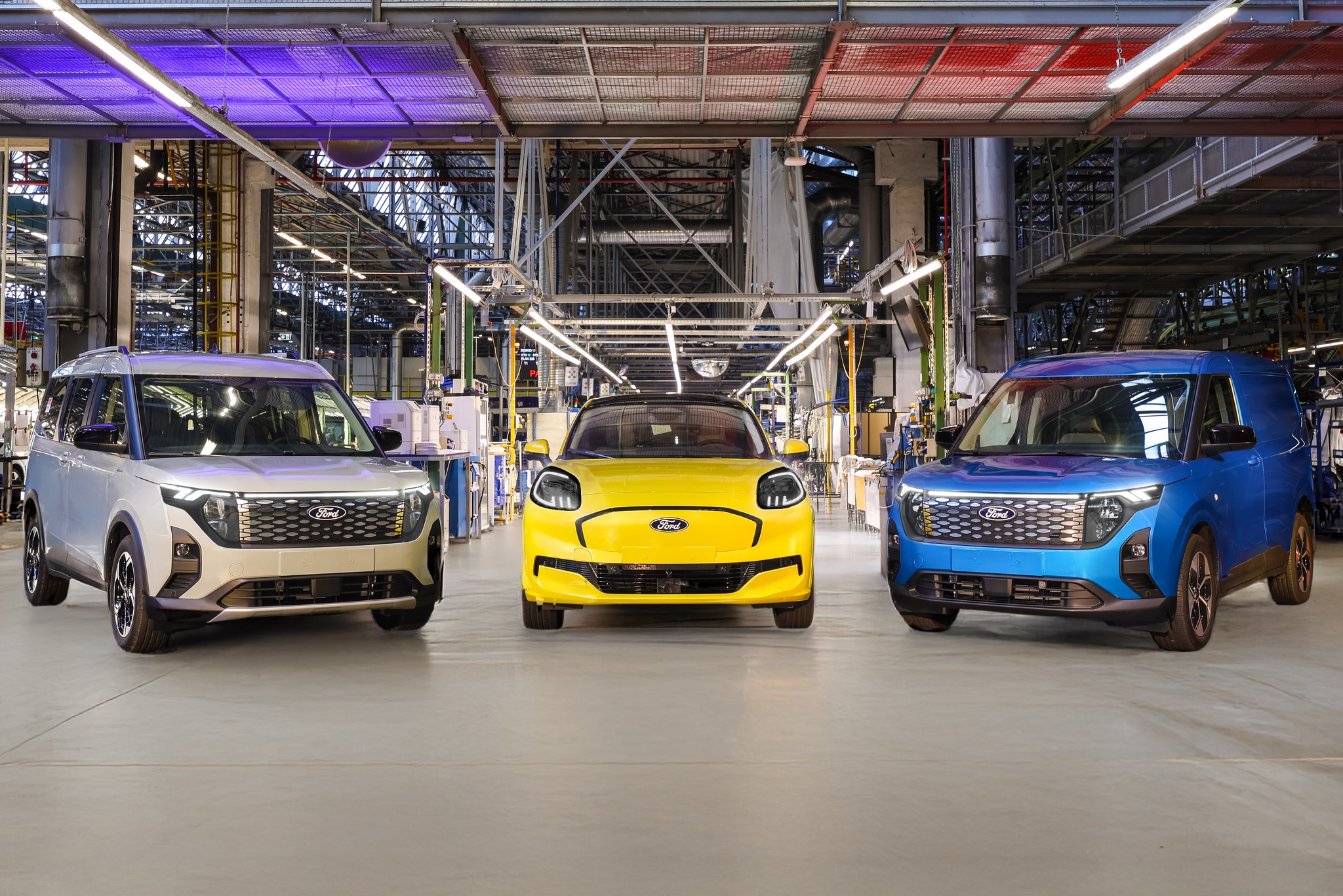 Prima mașină electrică produsă în România ajunge la clienți în această primăvară. Cât costă modelul produs la Craiova