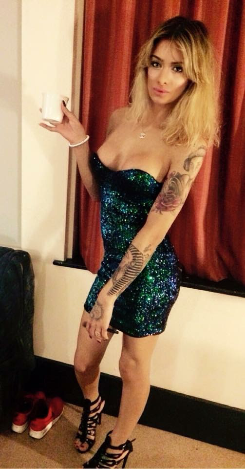 FOTO | Un model pretinde că are cei mai mari sâni din Marea Britanie