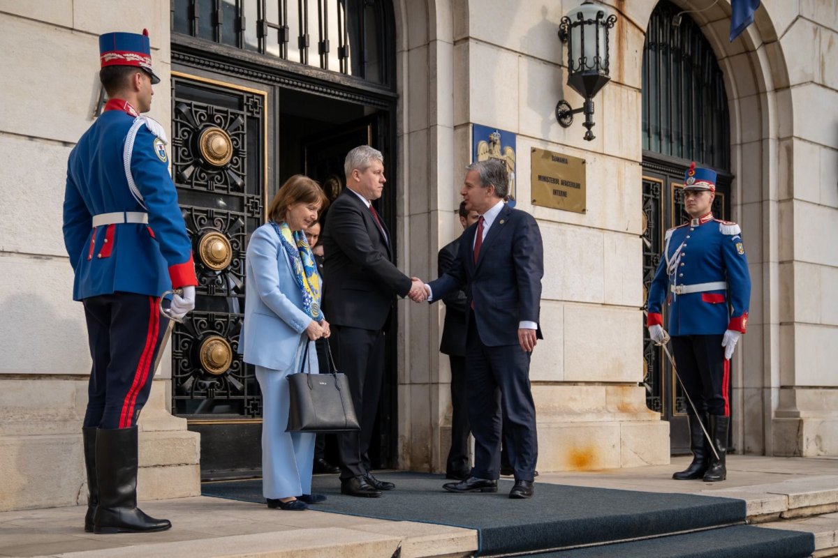 România a cerut sprijinul FBI pentru reforma Academiei de Poliție