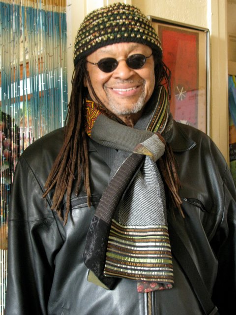 Povestea fabuloasă a lui Porter Troupe, baschetbalistul american al Stelei. Tatăl e profesor universitar, poet și scriitor de Nobel, mama - jurnalistă de Pullitzer: ”S-au cunoscut când tata recita o poezie la o conferință. Arta de a scrie nu s-a lipit de mine”