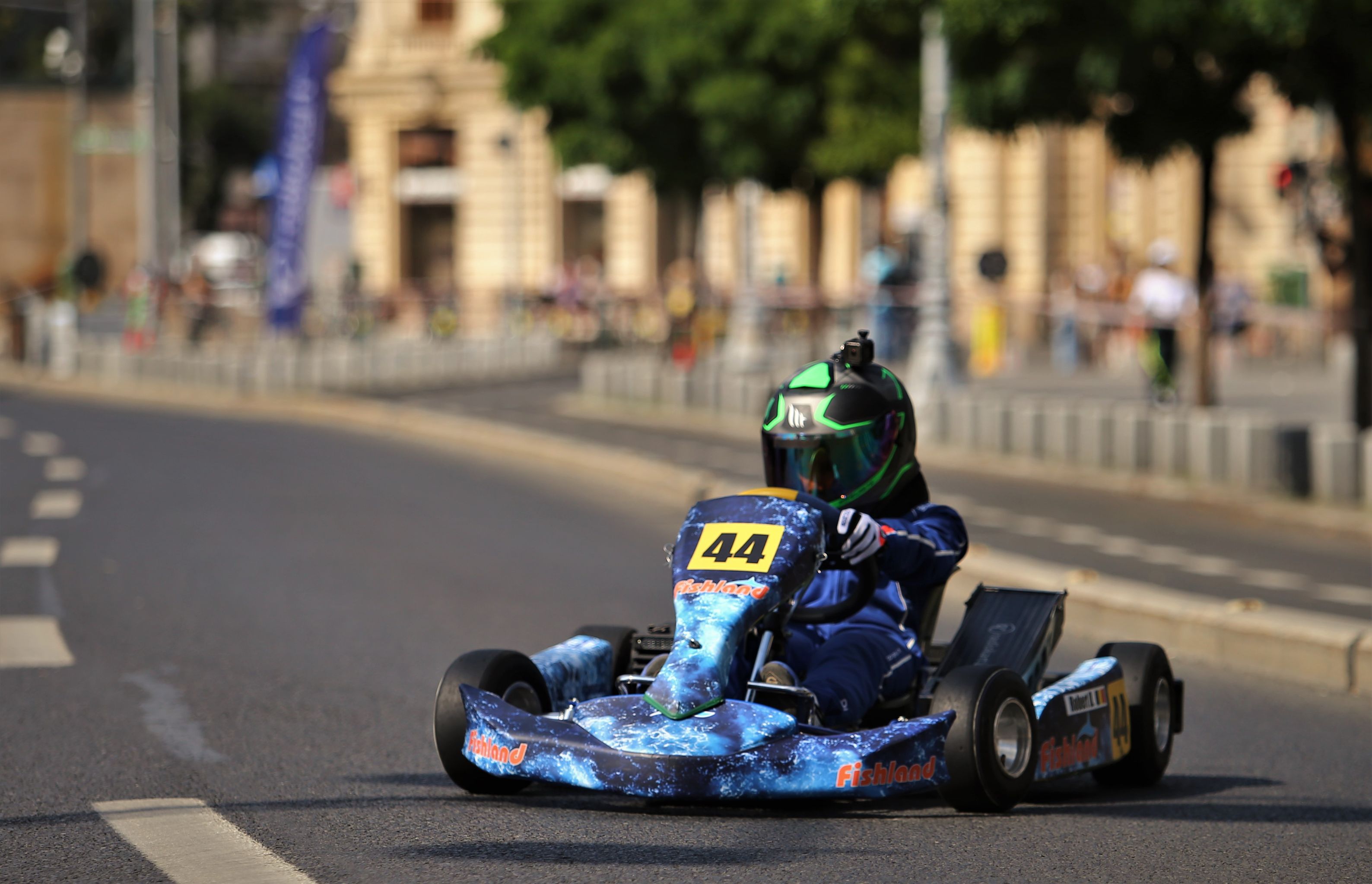 De ce au apărut pe pista de karting „saci de gunoi” pe post de obstacole? „Am vrut ceva mai estetic, dar nu am găsit”