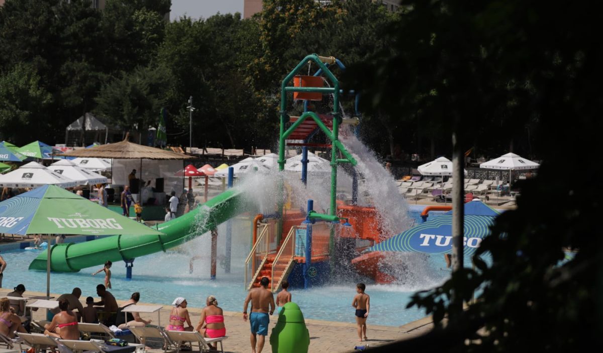 Zile de foc în București, temperaturile ajung la 42 de grade. 4 măsuri de prim-ajutor, recomandate de medici