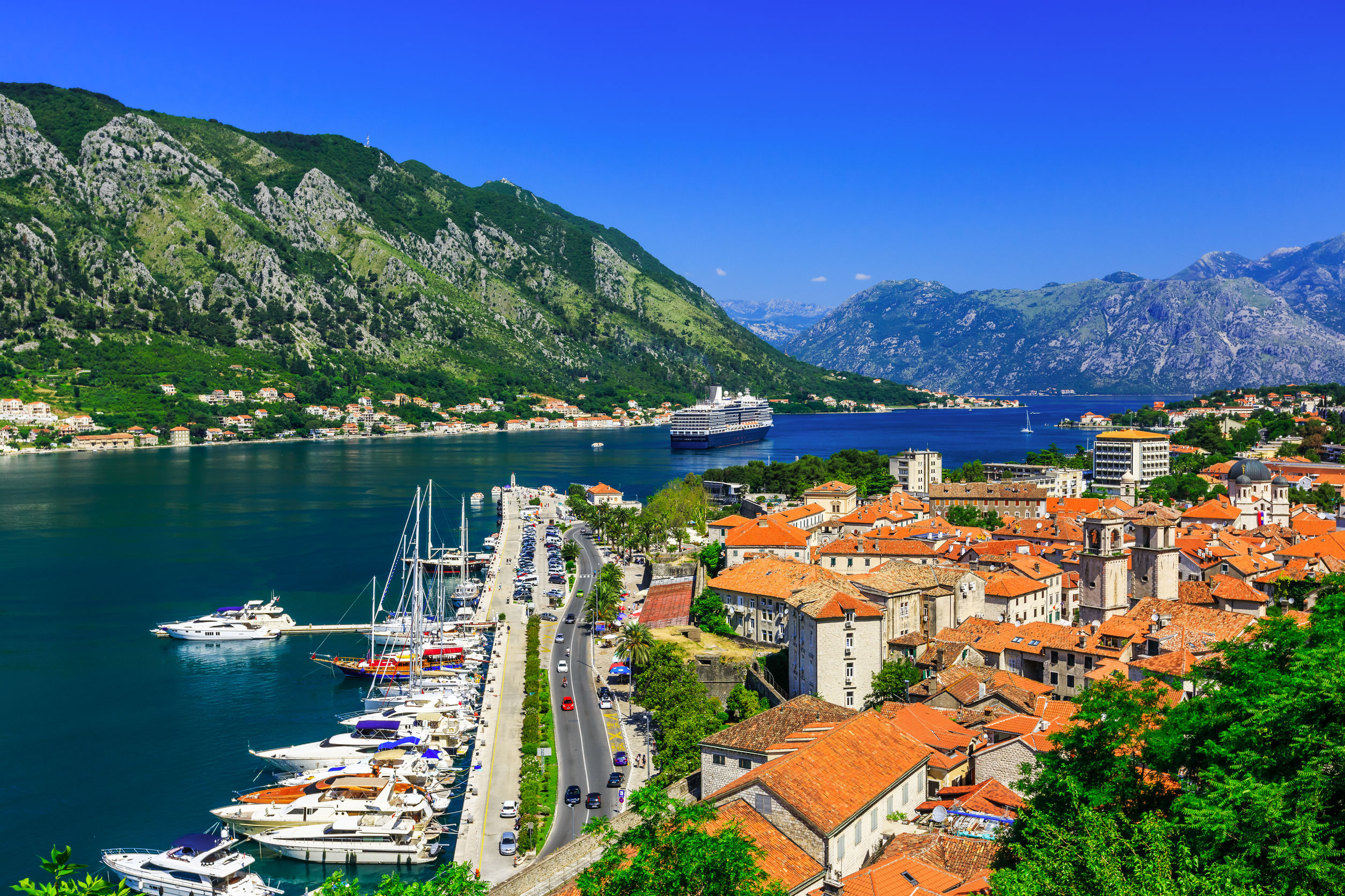 Top 10 cele mai frumoase sate din Europa. Ce destinație de vacanță din România i-a cucerit pe străini