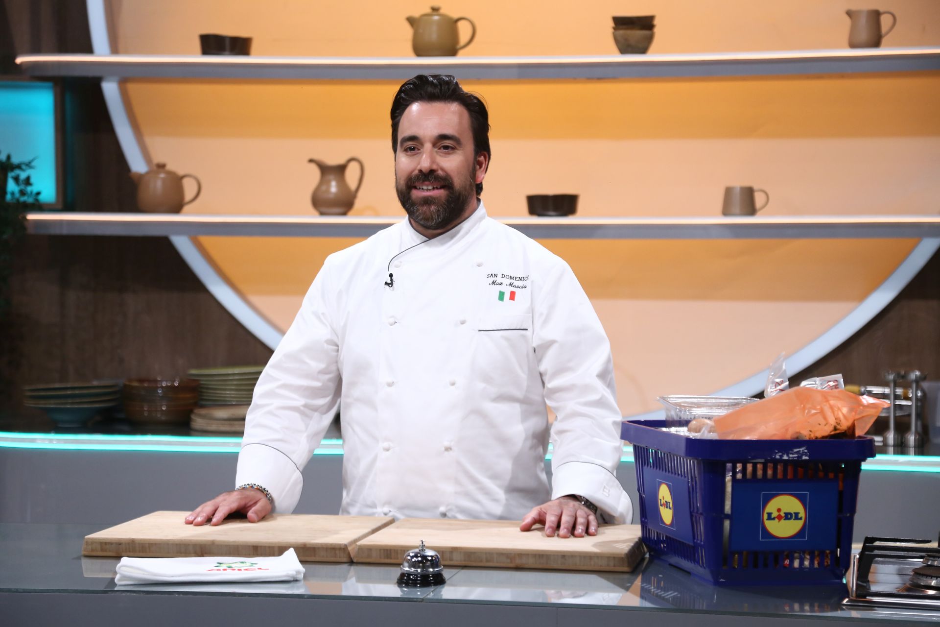 Invitat surpriză la „Chefi la cuțite”, sezonul 14. Când începe show-ul culinar de la Antena 1