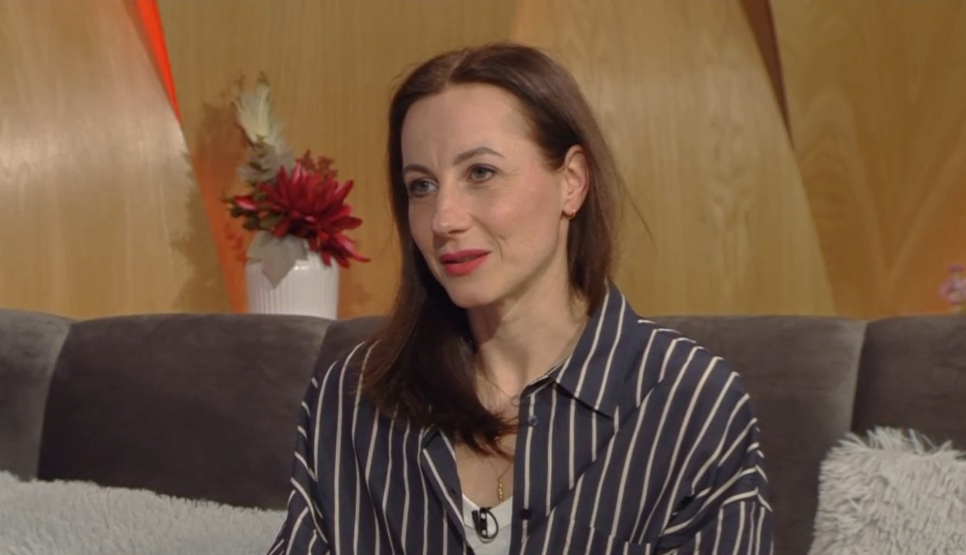 Képtelen átvenni a tragikusan elhunyt Tompos Kátya szerepét Balla Eszter: "Estéről estére a jelmezébe bújok, nagyon furcsa..."