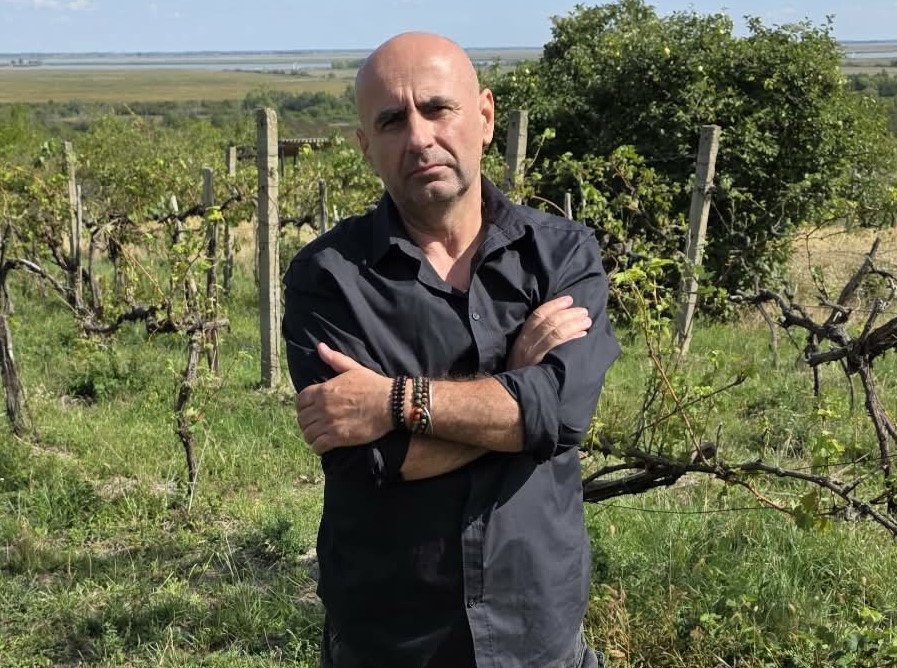 Megszólal a sztárborász, akire 14 év fegyházat kérnek egy tinilány vádjai miatt: "Már a harmadik napon szerelmének szólított..."