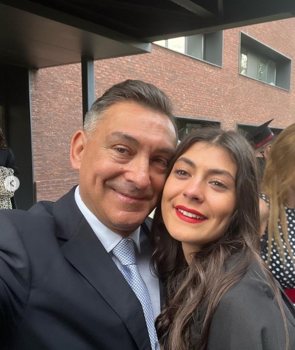 Cine e și cu ce se ocupă sora lui Toto Dumitrescu. În cariera sa, Mayra visa să calce pe urmele fratelui ei