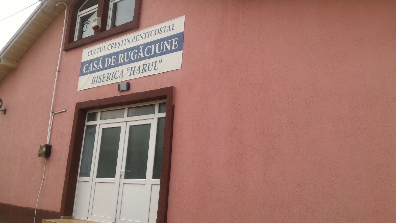 REPORTAJ: Ploiești, un oraș, două lumi total diferite: Viața în lux și viața printre gunoaie în urbea lui Caragiale/ VIDEO&FOTO