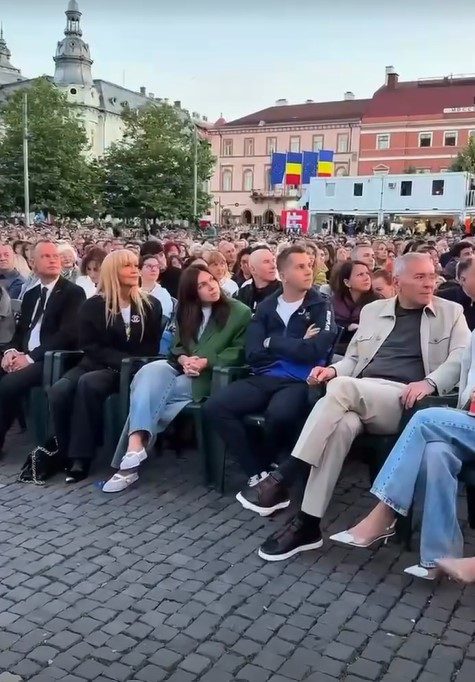 Vedete pe covorul roșu la TIFF 2026. Florin Piersic a sărutat-o pe frunte pe Nadia Comăneci în fața tuturor celor prezenți