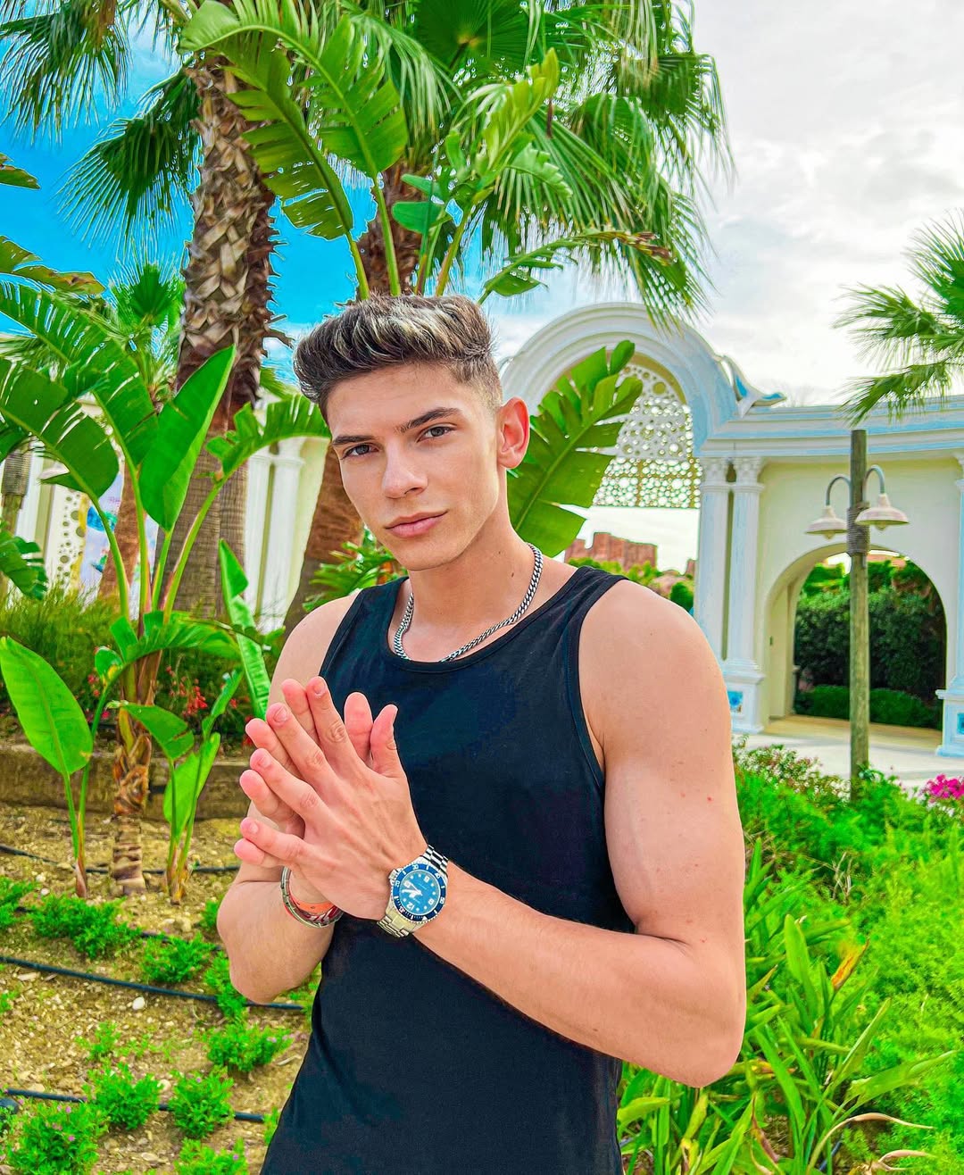 Cum sună melodia care l-ar putea duce pe Antonio Pican în finala internațională Eurovision 2026 de la Viena: „Humans”