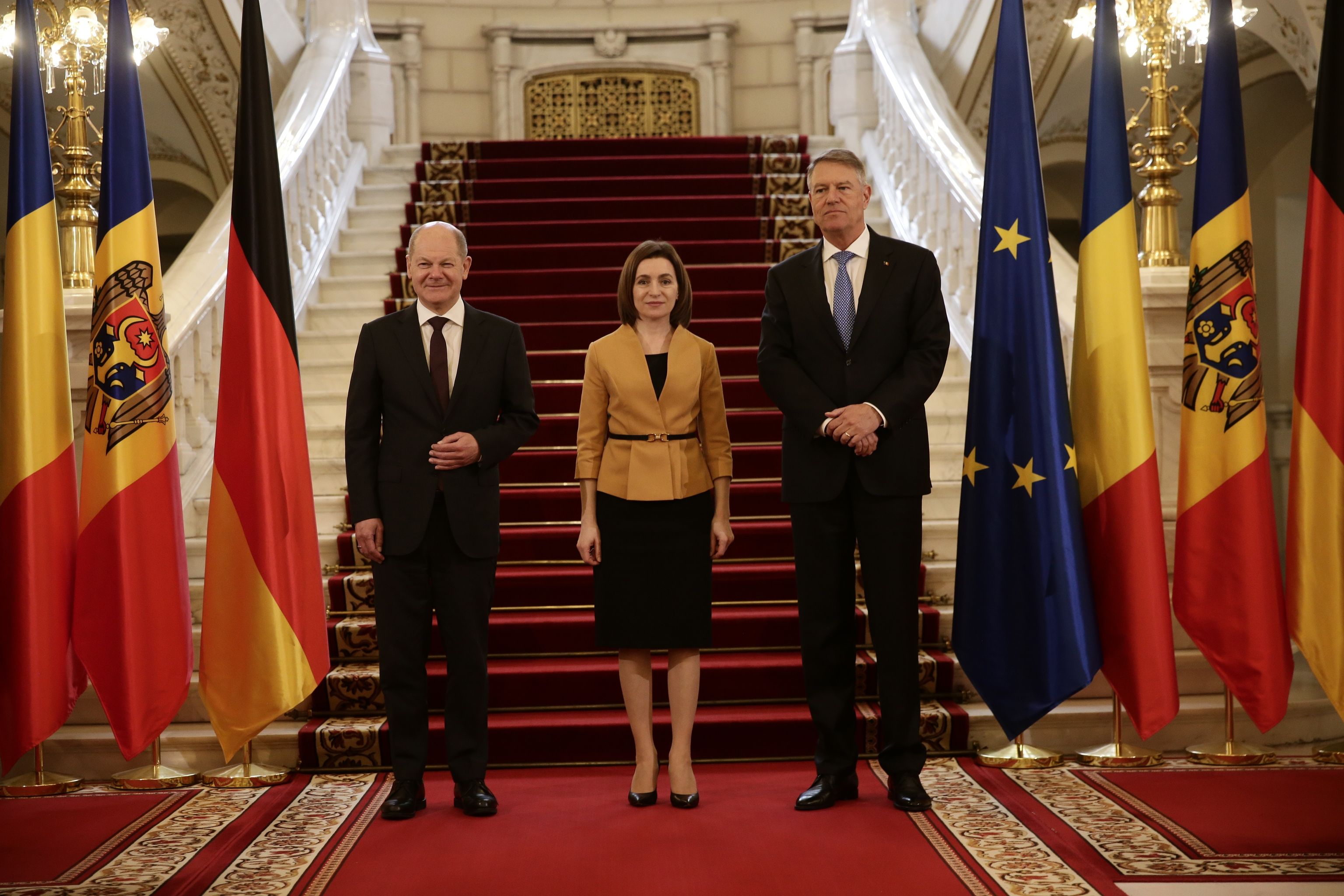 Klaus Iohannis, Maia Sandu și Olaf Scholz, întrevedere la București. Ce au discutat cei trei lideri