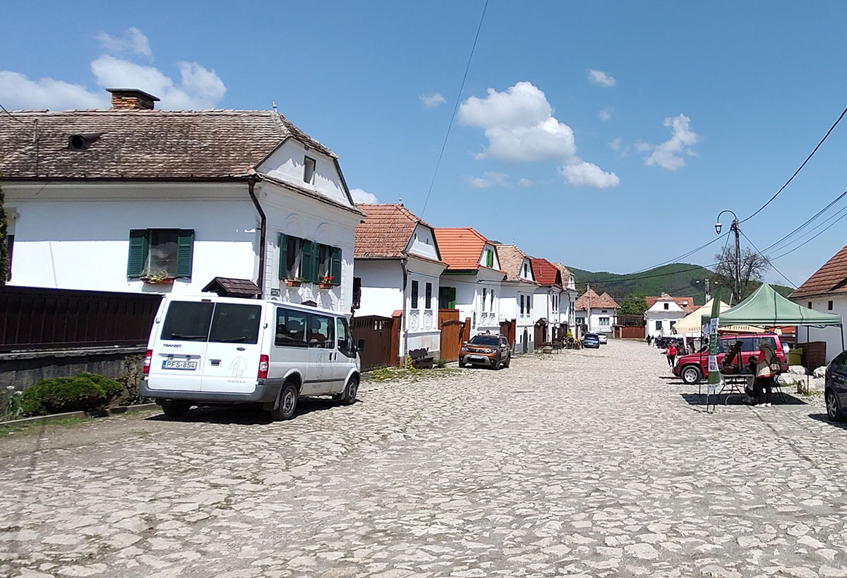 Rimetea, satul din Munții Trascău desemnat „Destinația anului 2025”. Locuitorii trăiesc exclusiv din turism: „Mâncarea ne face renumiți”