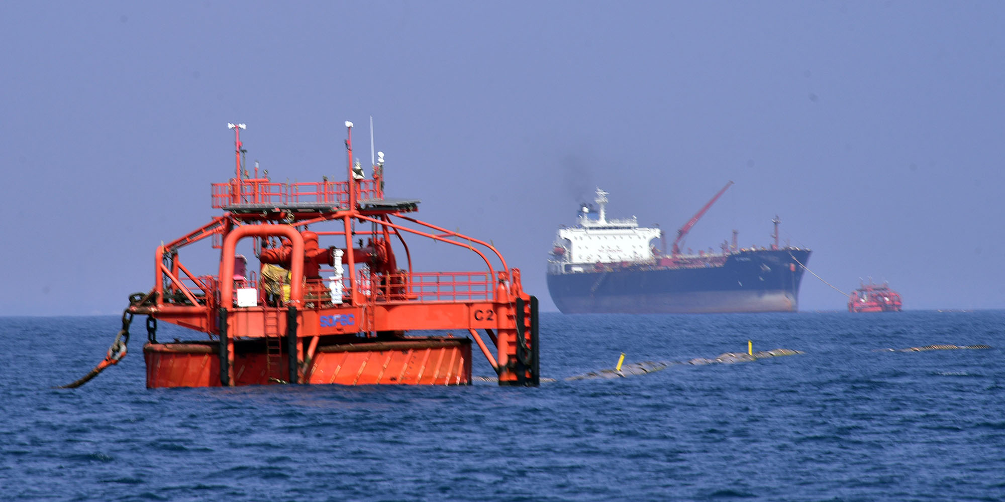 Africa's richest man picks foreign deals as Nigeria loses refinery revenue to Angola