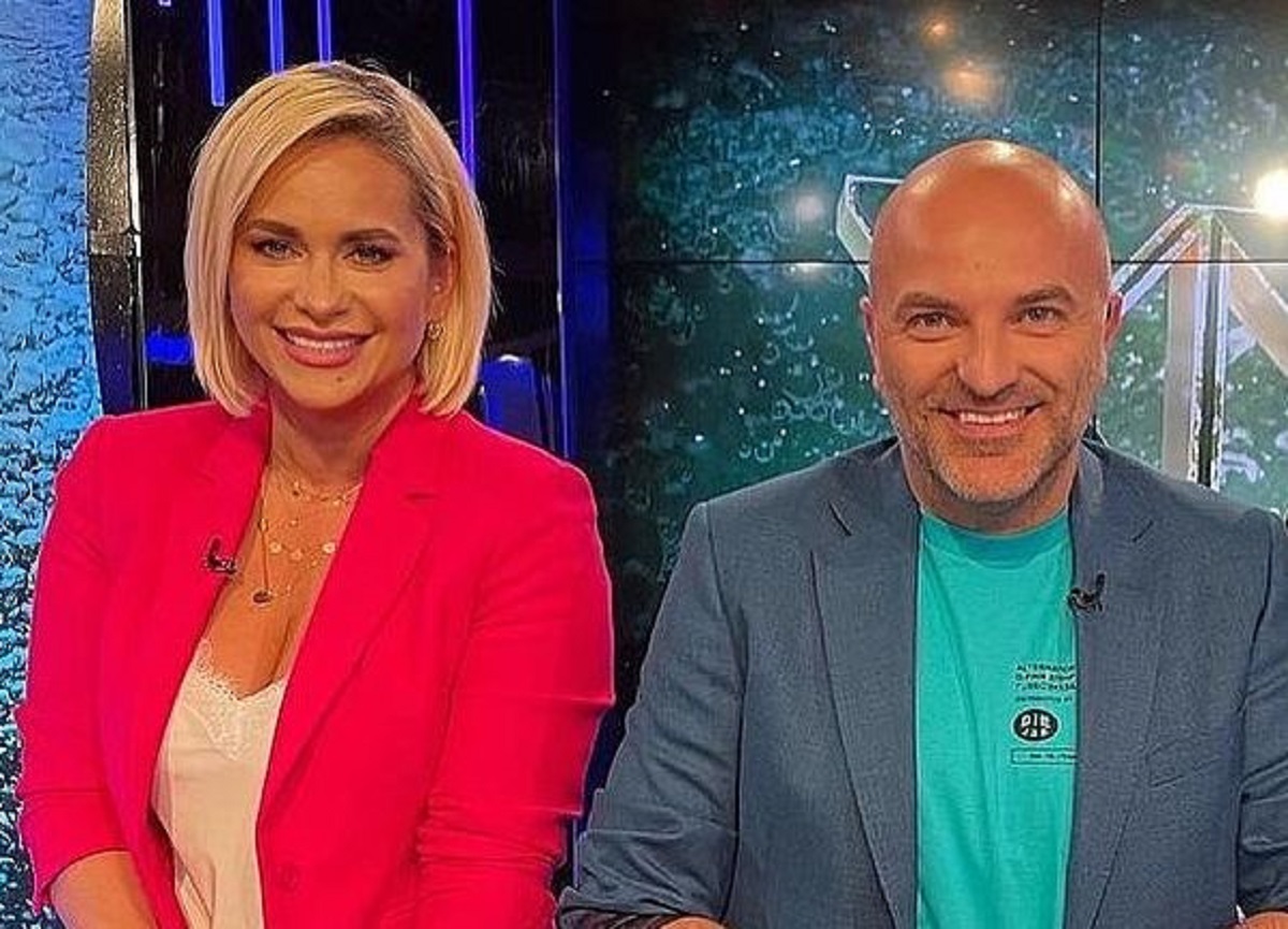 Paula Chirilă a fost cerută în căsătorie, după ce a divorțat de tatăl fiicei sale. Imagini cu inelul de logodnă