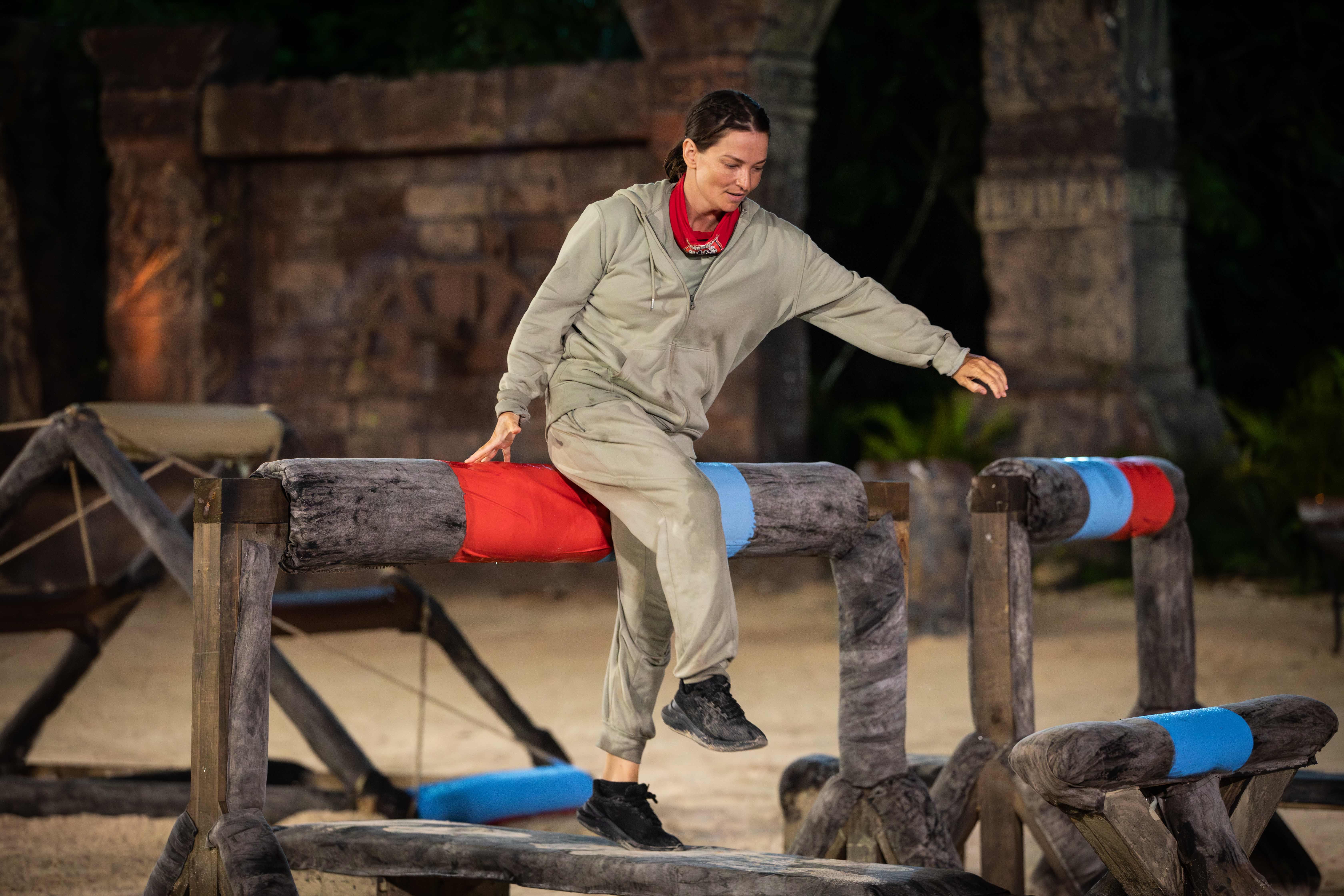 Vedeta de la Survivor România 2026 a rămas blocată în Dubai: „Sunt foarte stresată”! Când s-ar putea întoarce în țară