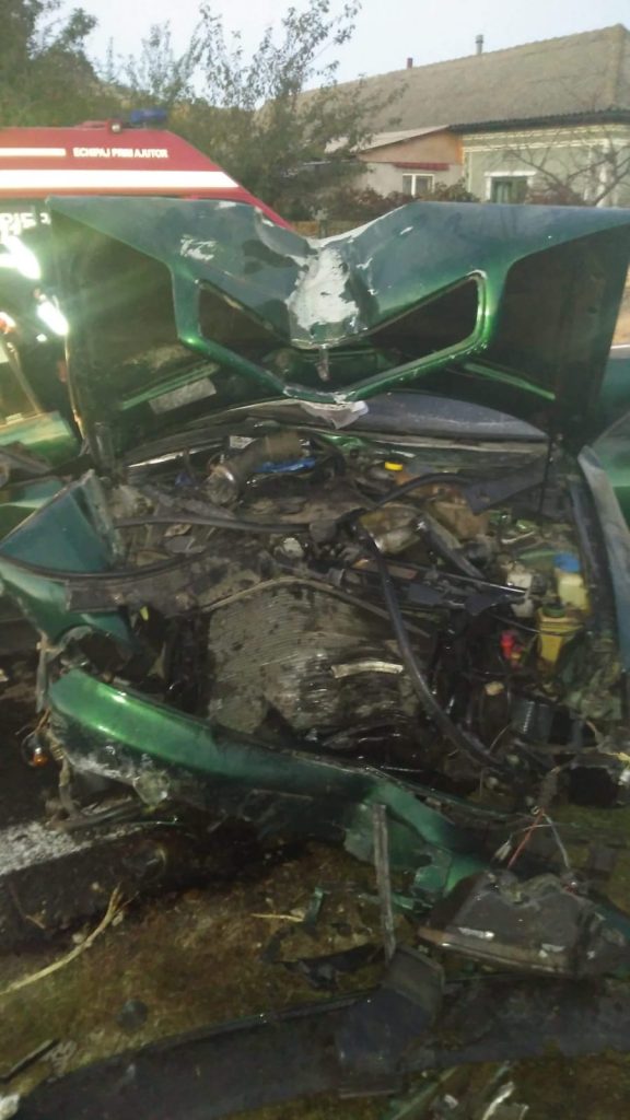 Accident mortal în localitatea Ciucurova din Tulcea. Un copil de trei ani și mama lui sunt grav răniți