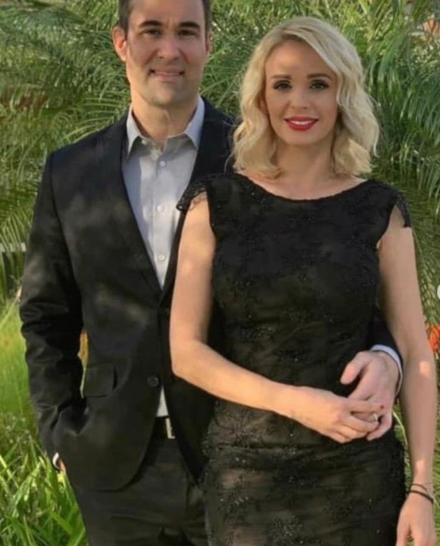 Imagini cu vila lui Catrinel Sandu din America după ce uraganul Milton a lovit Florida. Terasa casei a fost distrusă și a căzut în piscină