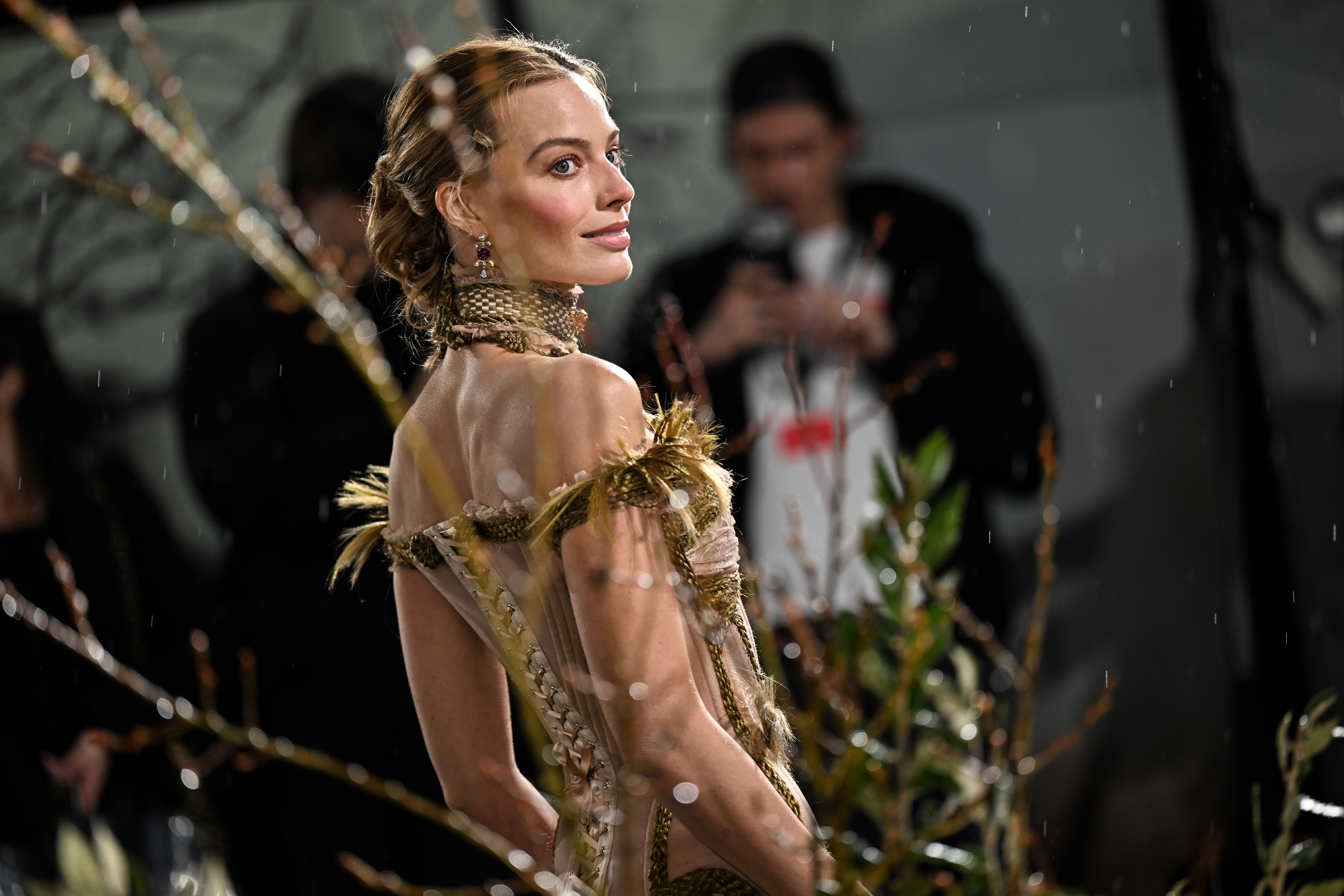 Cum a ajuns Margot Robbie să o joace pe Cathy în filmul „La răscruce de vânturi”: „E amuzant! A fost ceva special”
