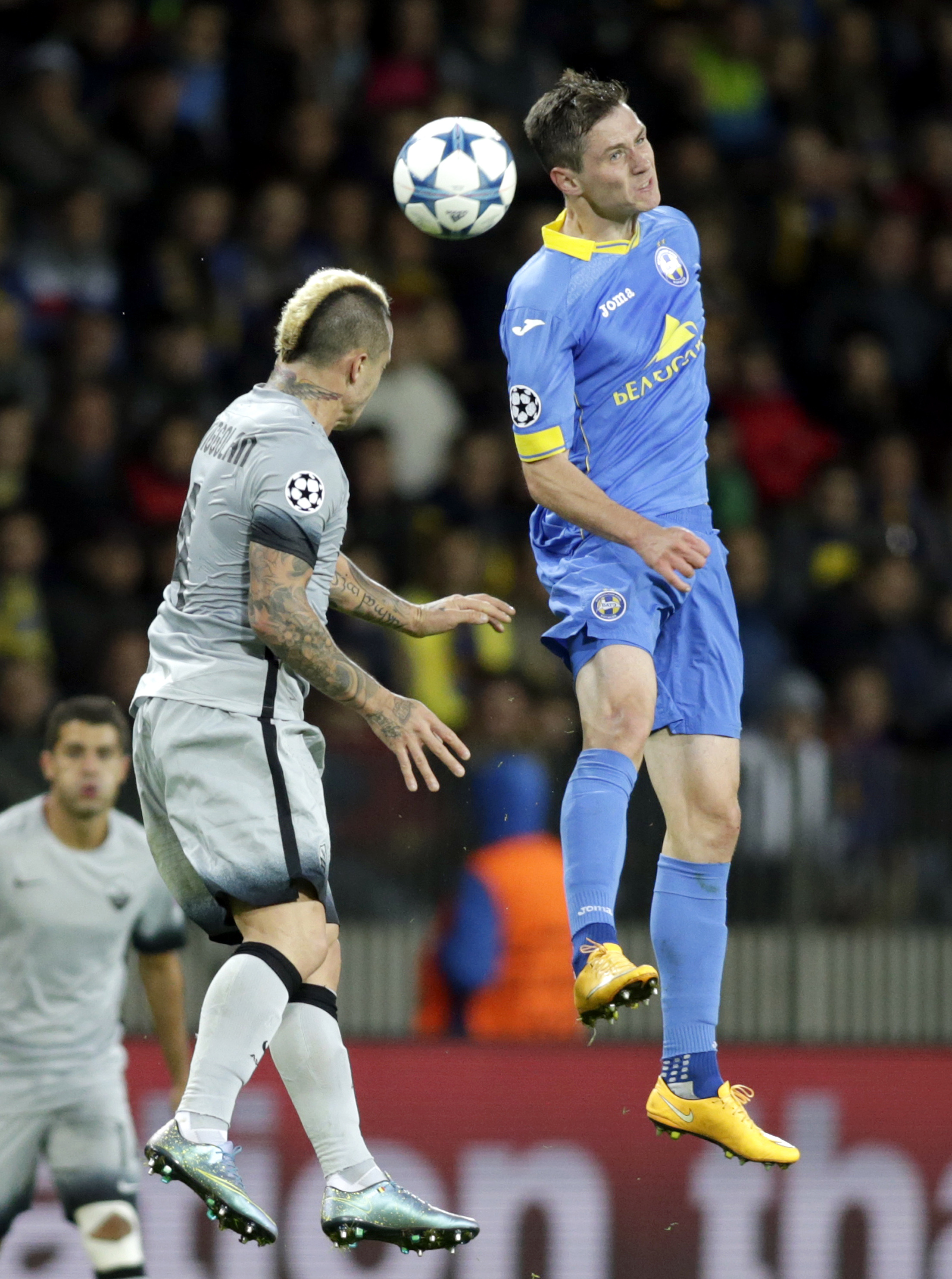 Liga Campionilor, etapa a II-a: Ce măcel, pentru Măţel! Fundaşul român a greşit la primul gol marcat de Bayern Munchen. Barcelona a suferit enorm fără Messi. Rezultat-bombă în Belarus. Jose Mourinho nu s-a simţit ca acasă la Porto, Chelsea a "furat-o" / GALERIE FOTO