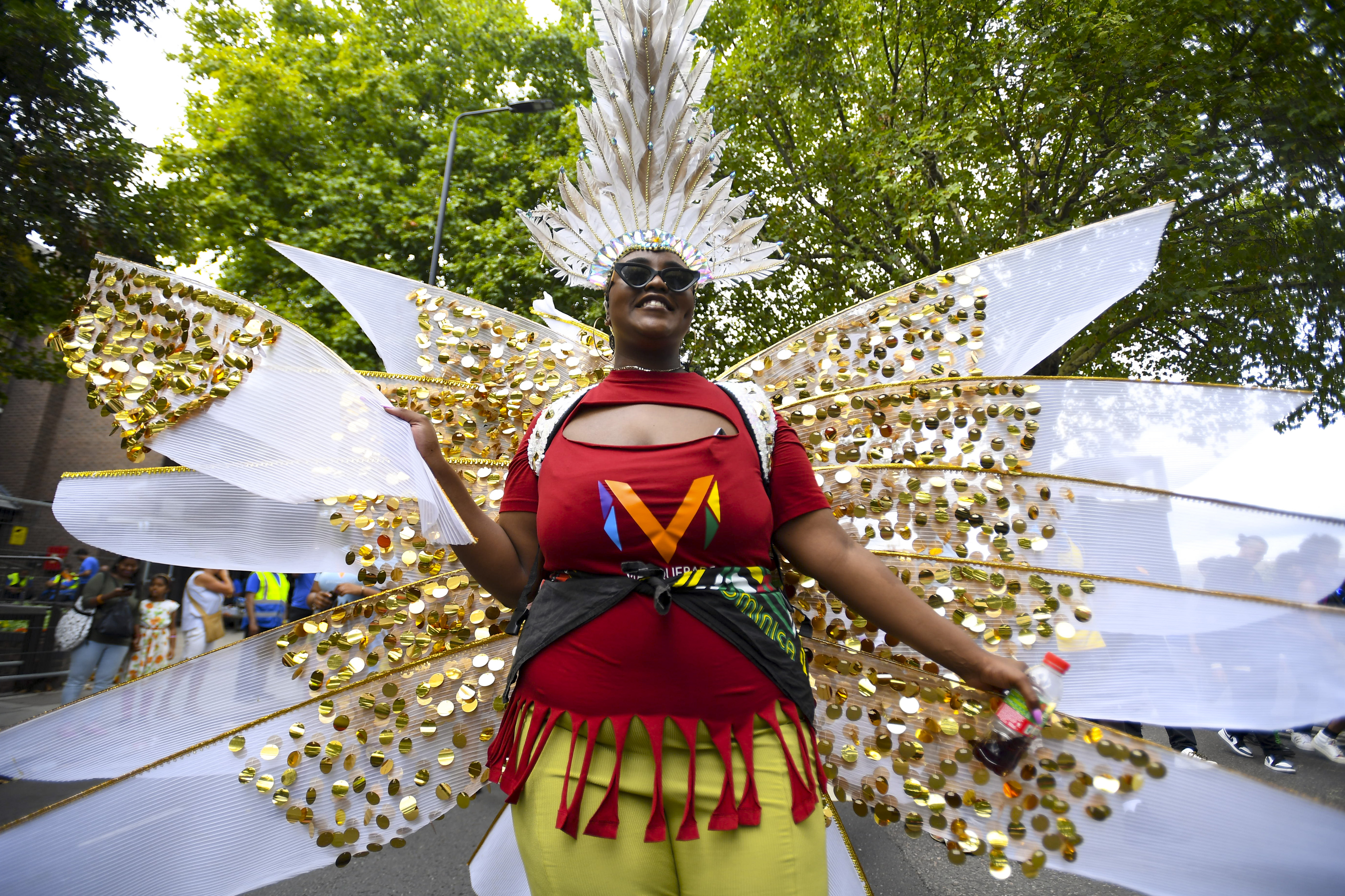 Carnavalul Notting Hill a revenit pe străzile din Londra, pentru prima dată de la începutul pandemiei. Imagini de la defilări