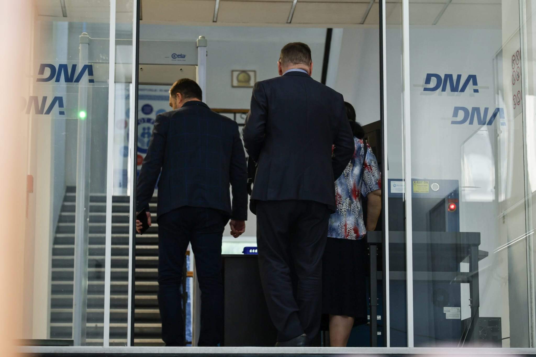 Ciprian Ciucu rămâne sub control judiciar în dosarul mitei electorale. Contestația depusă de primarul Bucureștiului a fost respinsă