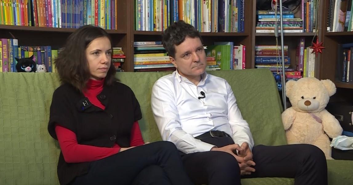 Câți bani plătește chirie Nicușor Dan pentru mansarda din sectorul 5 din București în care locuiește alături de familia lui. Cum arată locuința