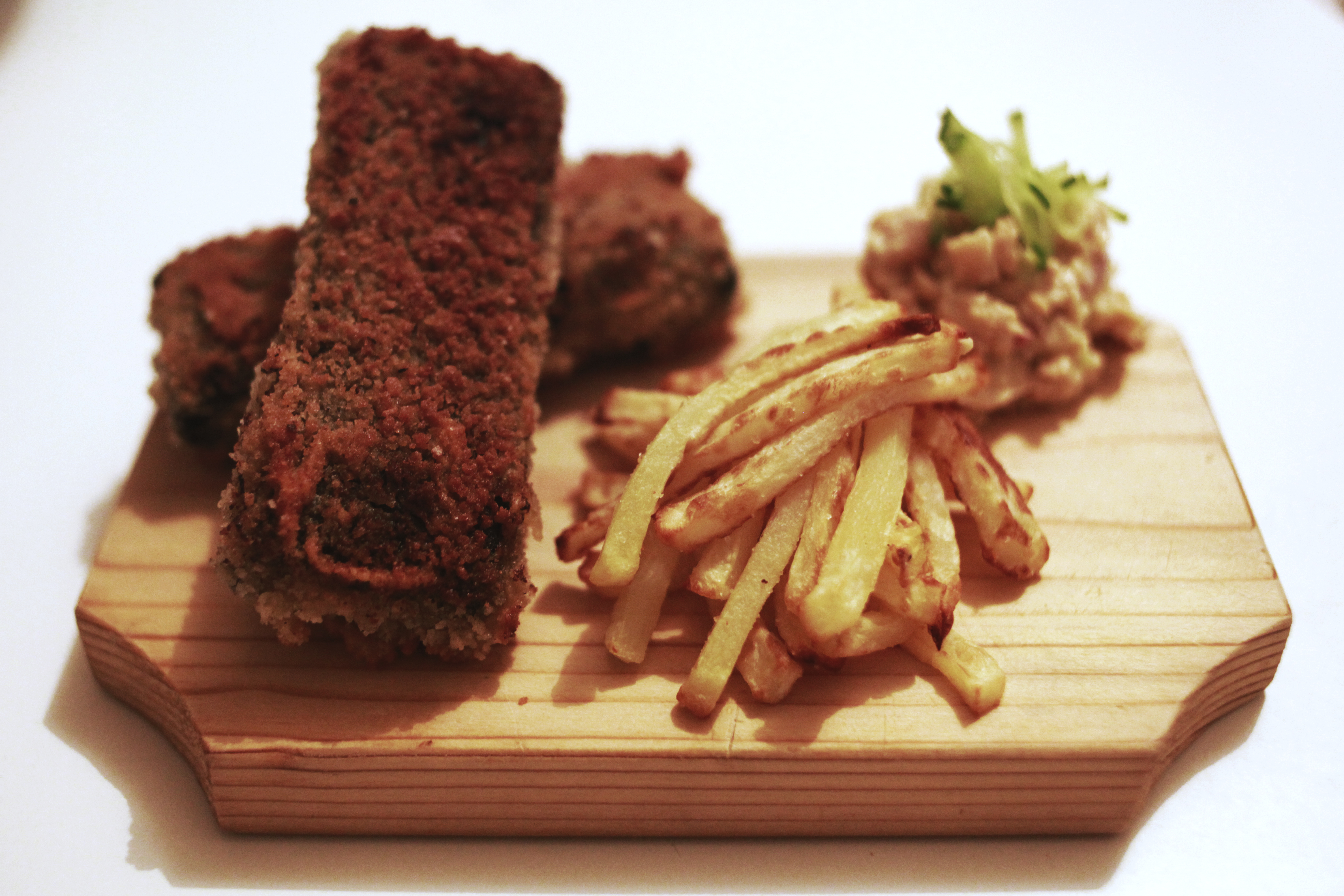 FOTO / Cinci vegani ne-au spus ce rețete apetisante pregătesc de Crăciun. Există sărbătoare și după carne?
