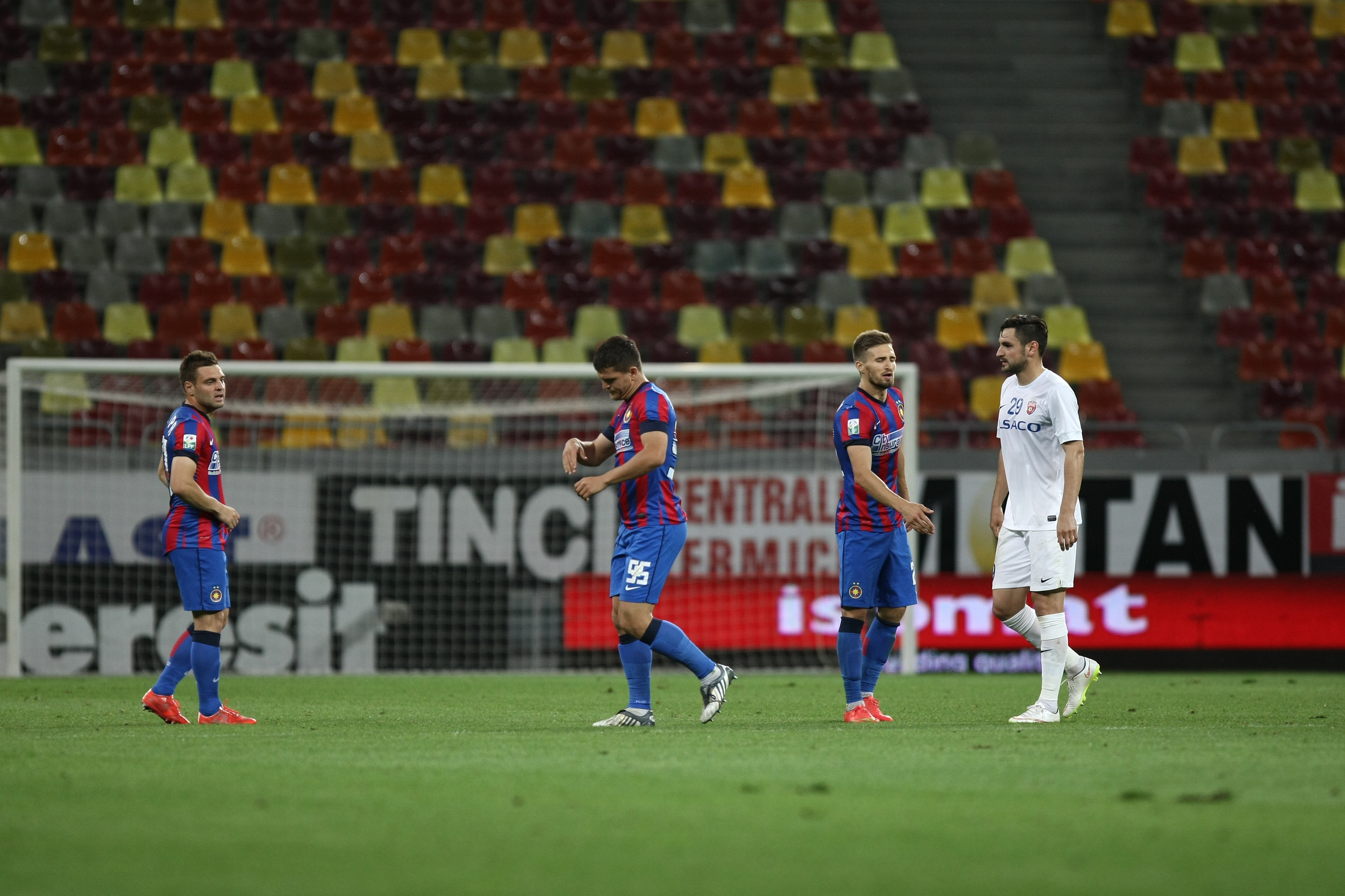 ASTRA - ASA 3-1 şi STEAUA - FC BOTOŞANI 2-0. Rocada mare / VIDEO