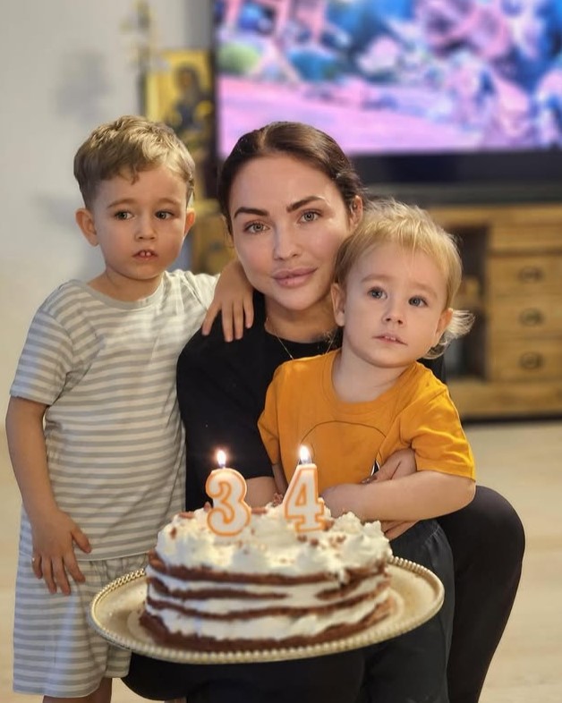 Laurențiu Reghecampf, anunțul despre relația cu Corina Caciuc: „Nu a fost nimic, nu a existat o cerere în căsătorie”. Cum își trăiește viața în Africa