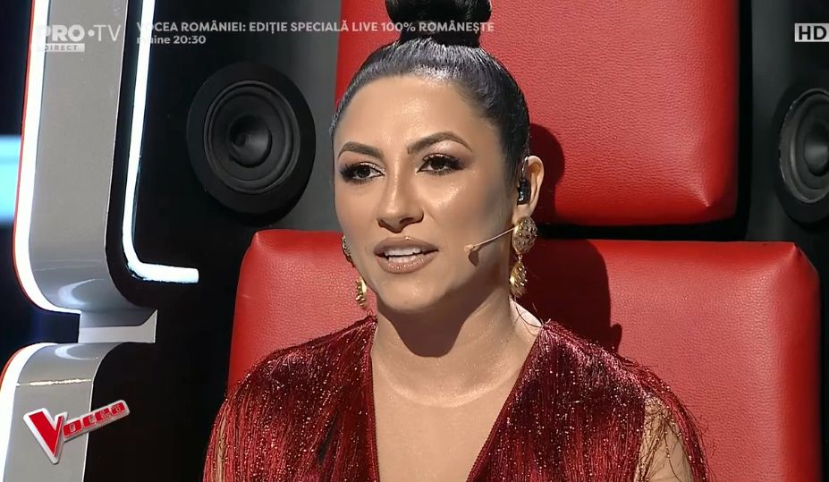 Cum s-a îmbrăcat Andra la Vocea României. Senzuală într-o rochie roșie ca focul | FOTO
