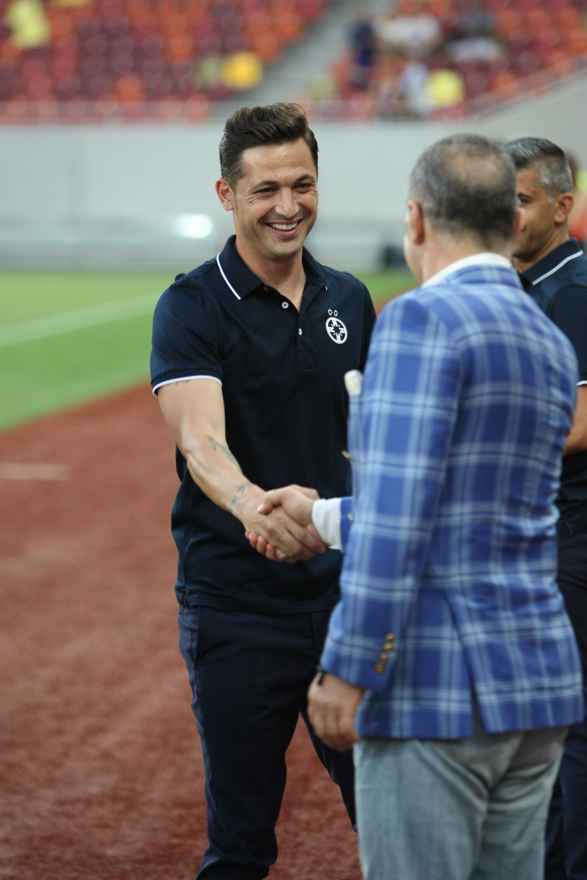 LIGA I: Steaua - CFR Cluj 1-1. Transversală Vitor Bruno! A egalat Tudorie! Roș-albaștrii au avut și ei o bară, în start, apoi a marcat Tiago. Echipa lui Rădoi se chinuie, Partizan Belgrad se distrează în Serbia! Patronul a făcut baie de mulțime/ GALERIE FOTO