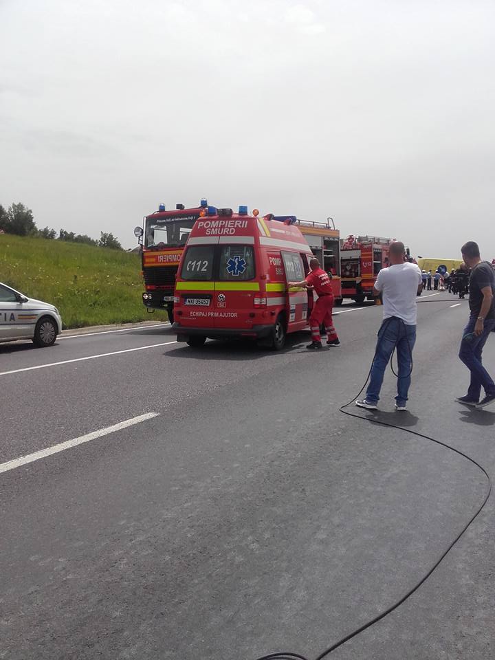 UPDATE | Autocar plin cu minori, implicat în accident la Brașov | 4 persoane au murit! FOTO