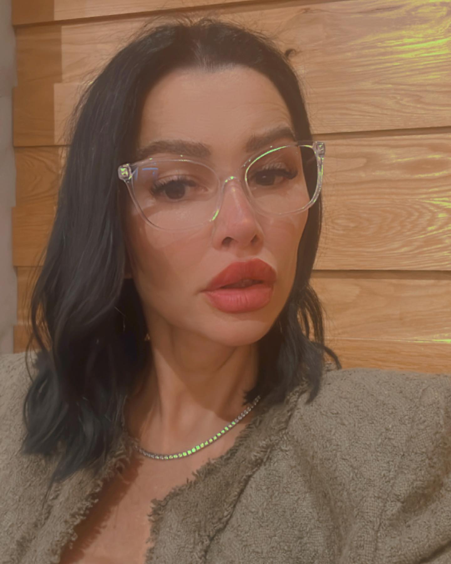 Brigitte Pastramă a spus ce a determinat-o să renunțe la acid hialuronic, extensii, gene și unghii false: „Mă făceau mai urâtă”