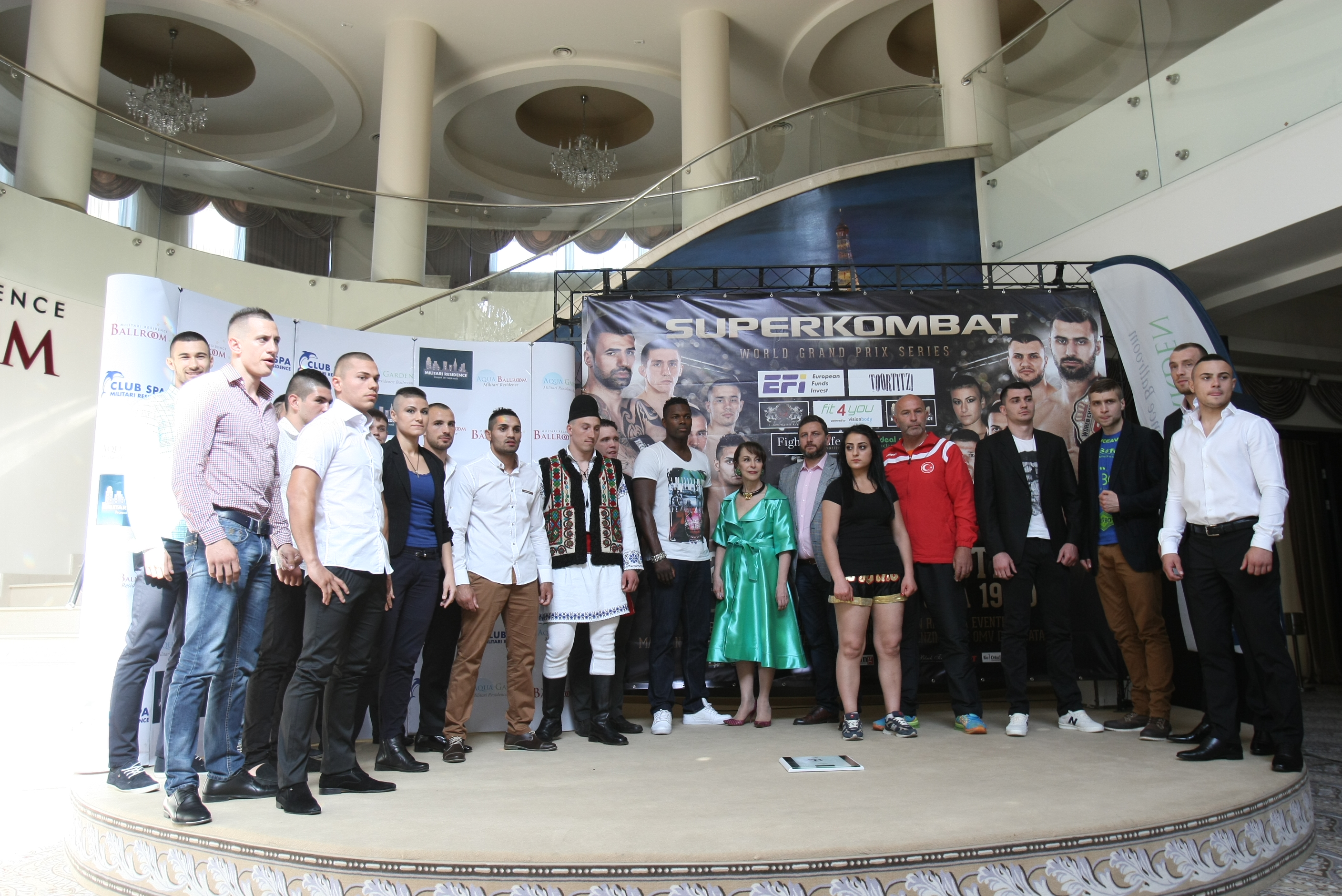 Luptătorii de la Superkombat București au trecut cu bine de proba cântarului oficial / GALERIE FOTO