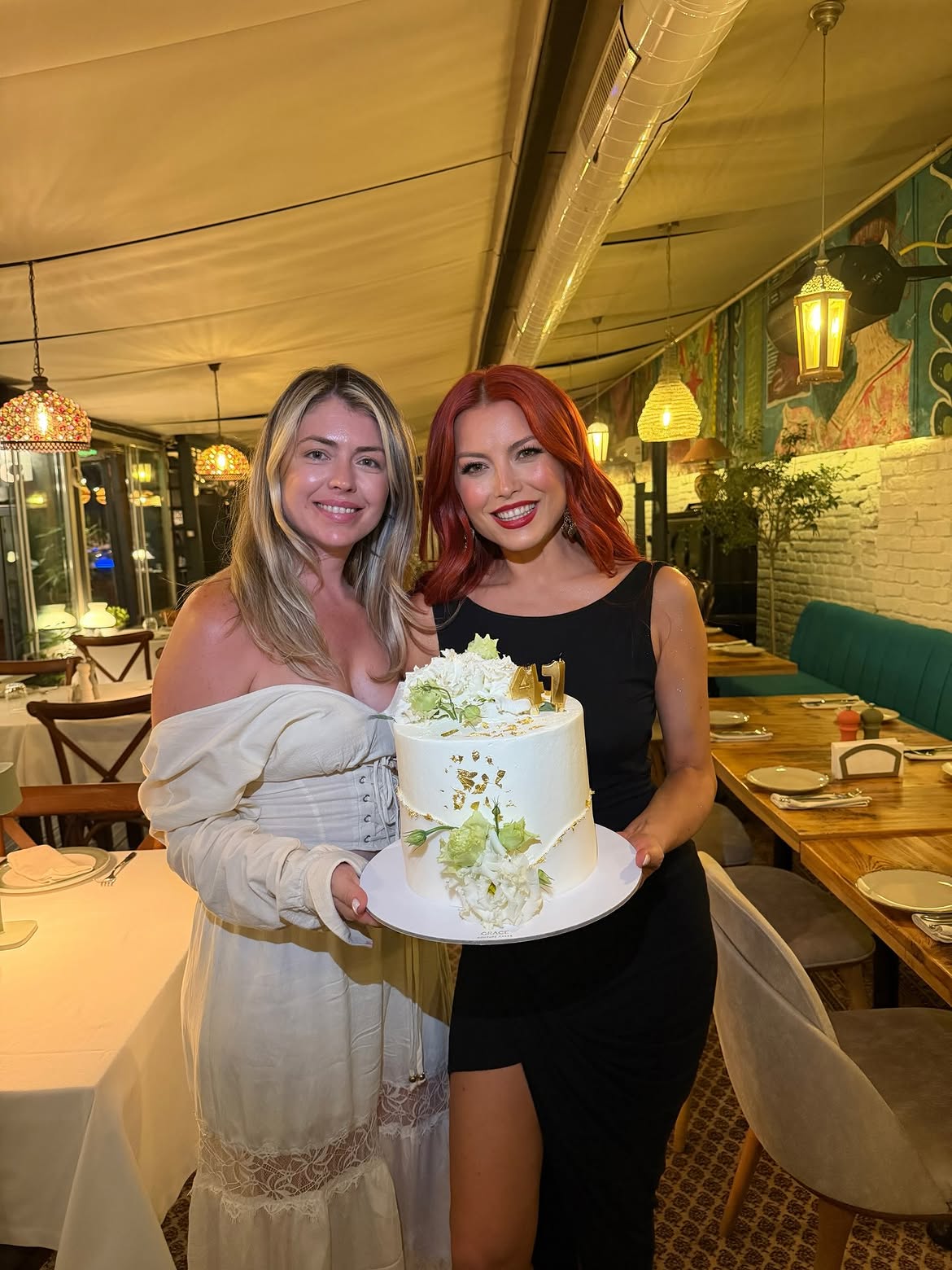 Elena Gheorghe, surprinsă de soț de ziua ei. Artista a împlinit 41 de ani: „A pus la cale totul în cel mai frumos mod”