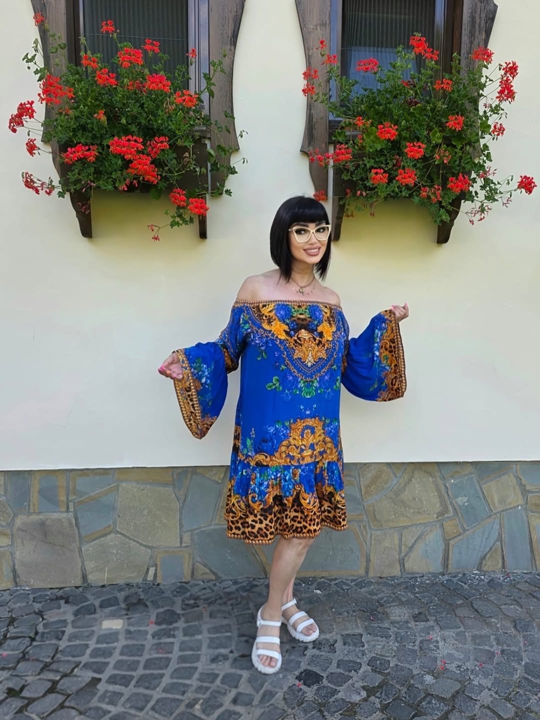 Cine e tânărul misterios alături de care Ozana Barabancea a fost surprinsă în vacanță la Plaiul Foii: „Relație foarte frumoasă”