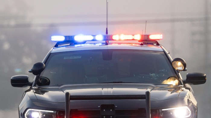 A nyílt utcán szúrta hátba a rendőrt a tizenéves fiatal Nagybányán