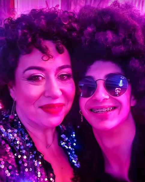 Oana Roman, schimbare radicală de look. Cum a apărut vedeta la o petrecere: „Am ales spiritul ABBA”