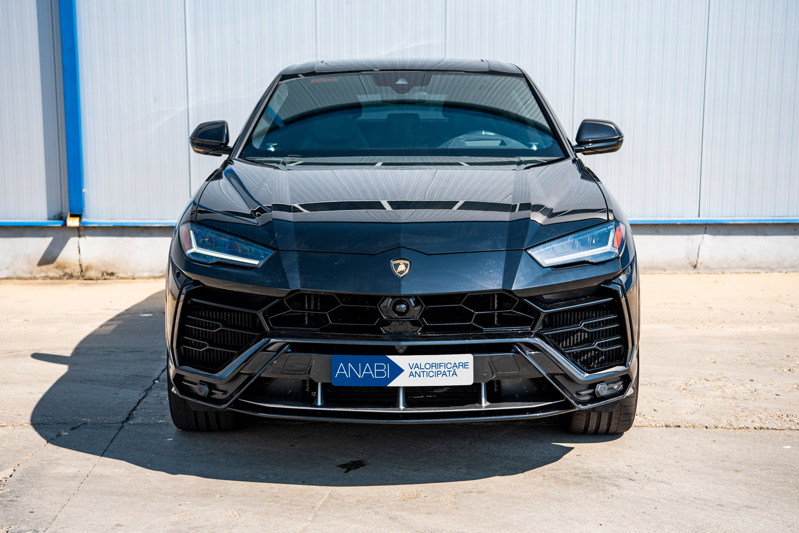 Statul vinde la licitație mașini de lux confiscate: un Lamborghini Urus, un G Class, un BMW M850 și un Lamborghini Huracan